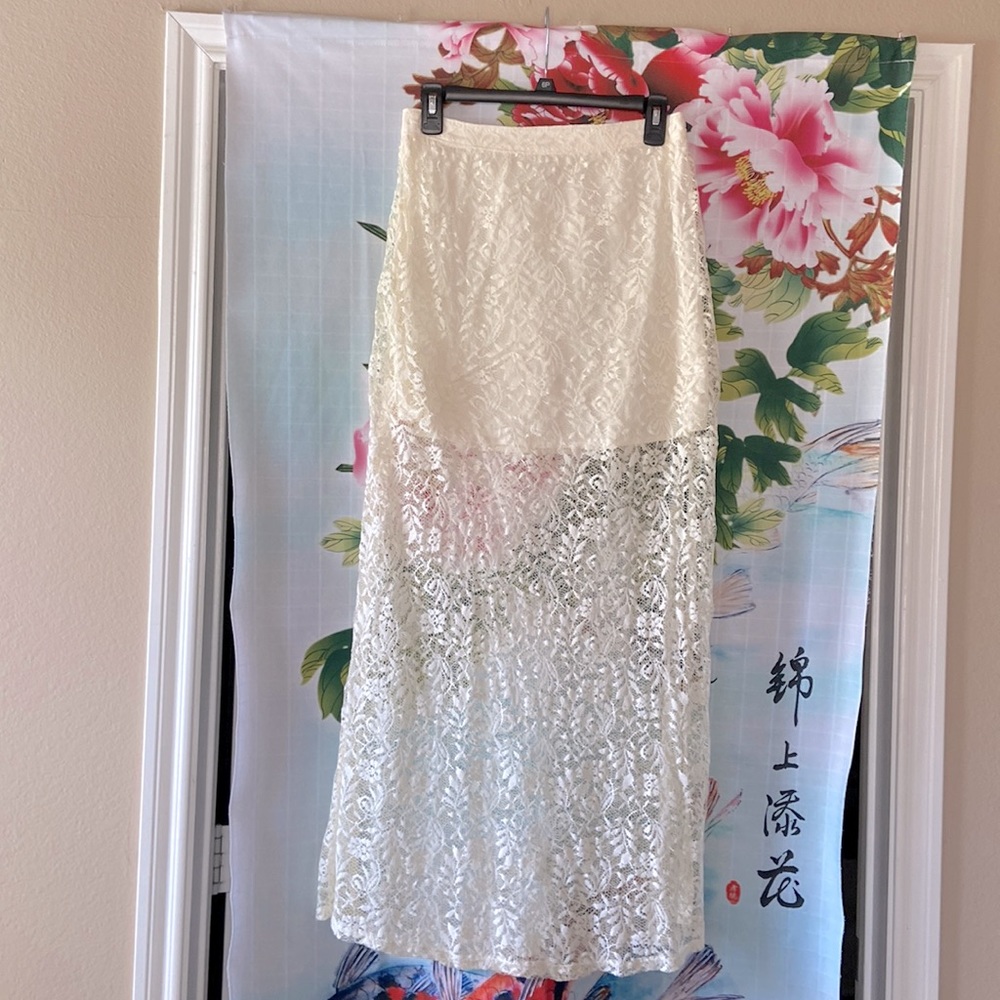 Abercrombie & Fitch maxi lace dress